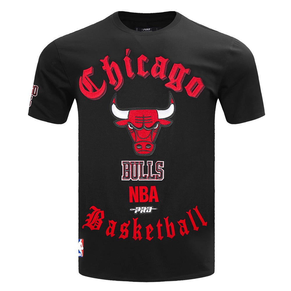 CHICAGO BULLS MEN'S S/S TEE OLD ENGLISH