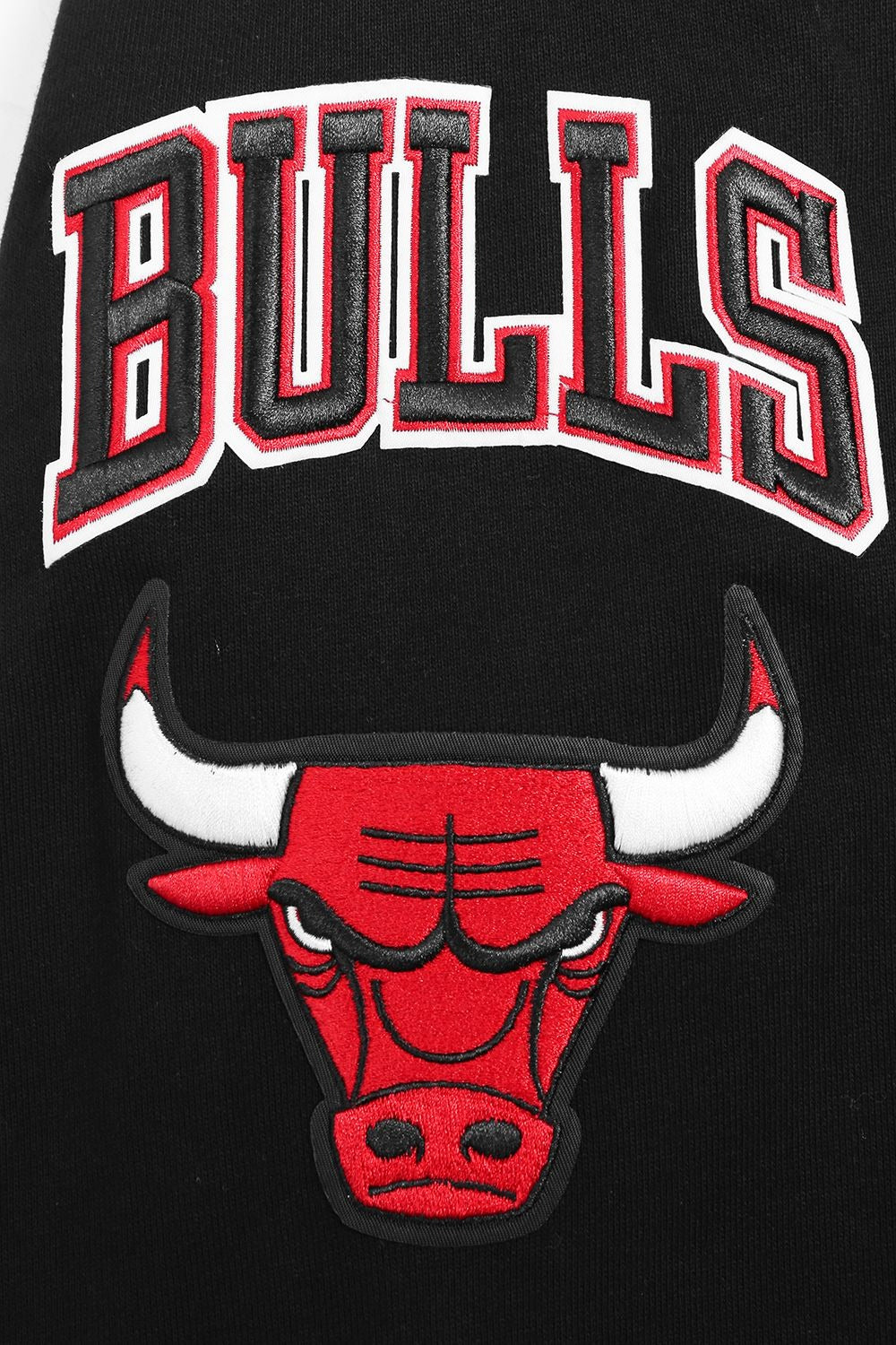 CHICAGO BULLS MEN'S CREWNECK SWEATSHIRT OLD ENGLISH