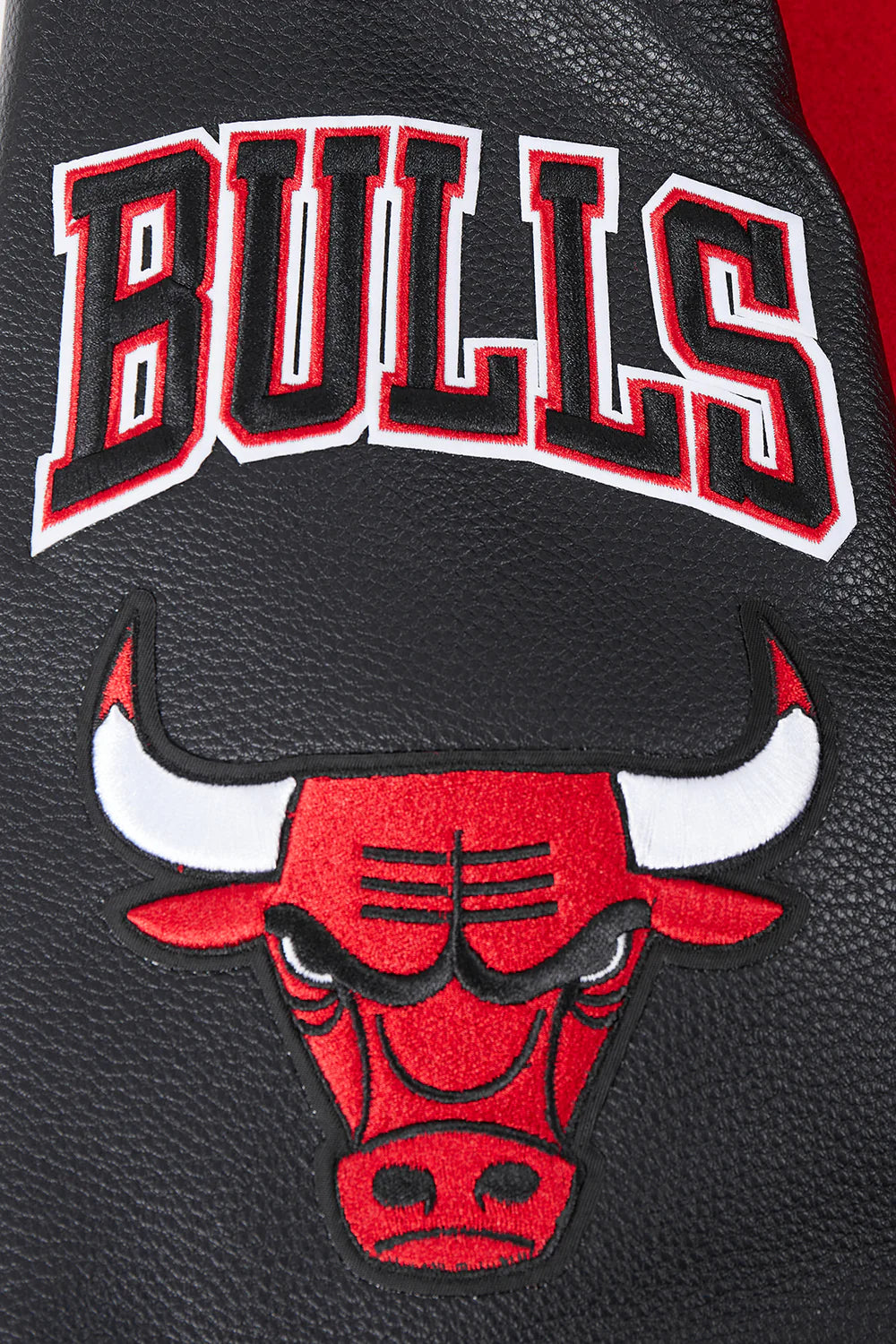 NBA CHICAGO BULLS OLD ENGLISH MEN'S RIB WOOL VARSITY JACKET