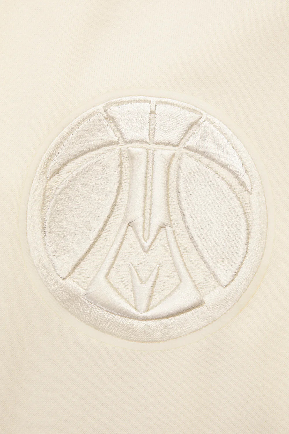 NBA MILWAUKEE BUCKS NEUTRAL DROP SHOULDER MEN'S PULLOVER HOODIE