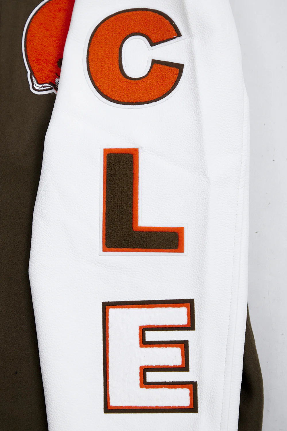 NFL CLEVELAND BROWNS CLASSIC WOOL VARSITY JACKET