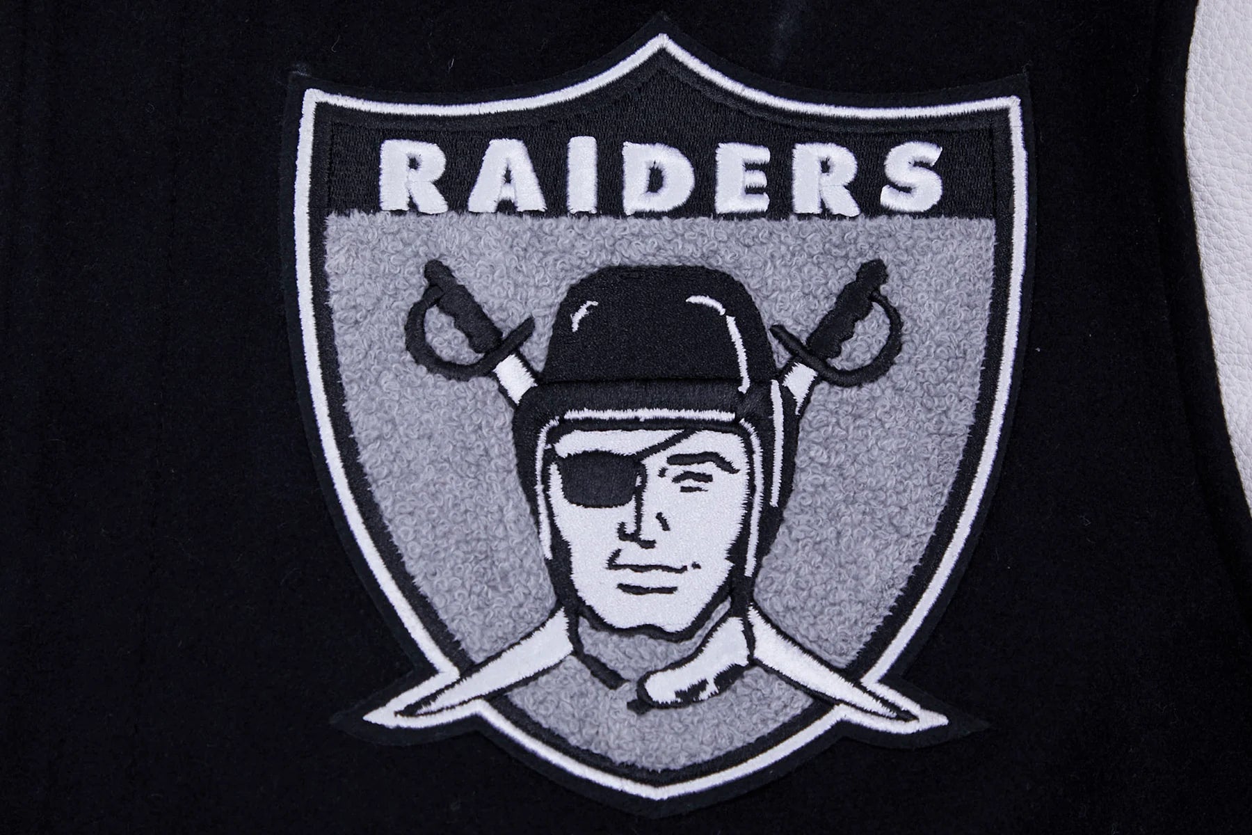 NFL LAS VEGAS RAIDERS RETRO CLASSIC MEN'S RIB WOOL VARSITY JACKET