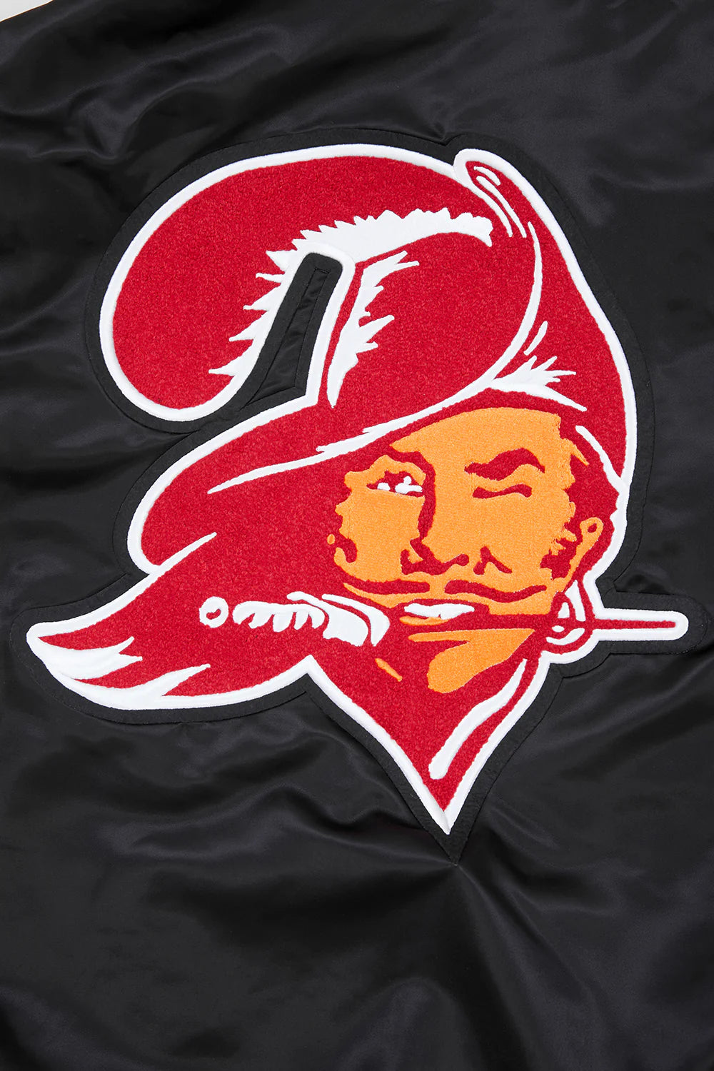 NFL TAMPA BAY BUCCANEERS RETRO CLASSIC MEN'S RIB SATIN JACKET