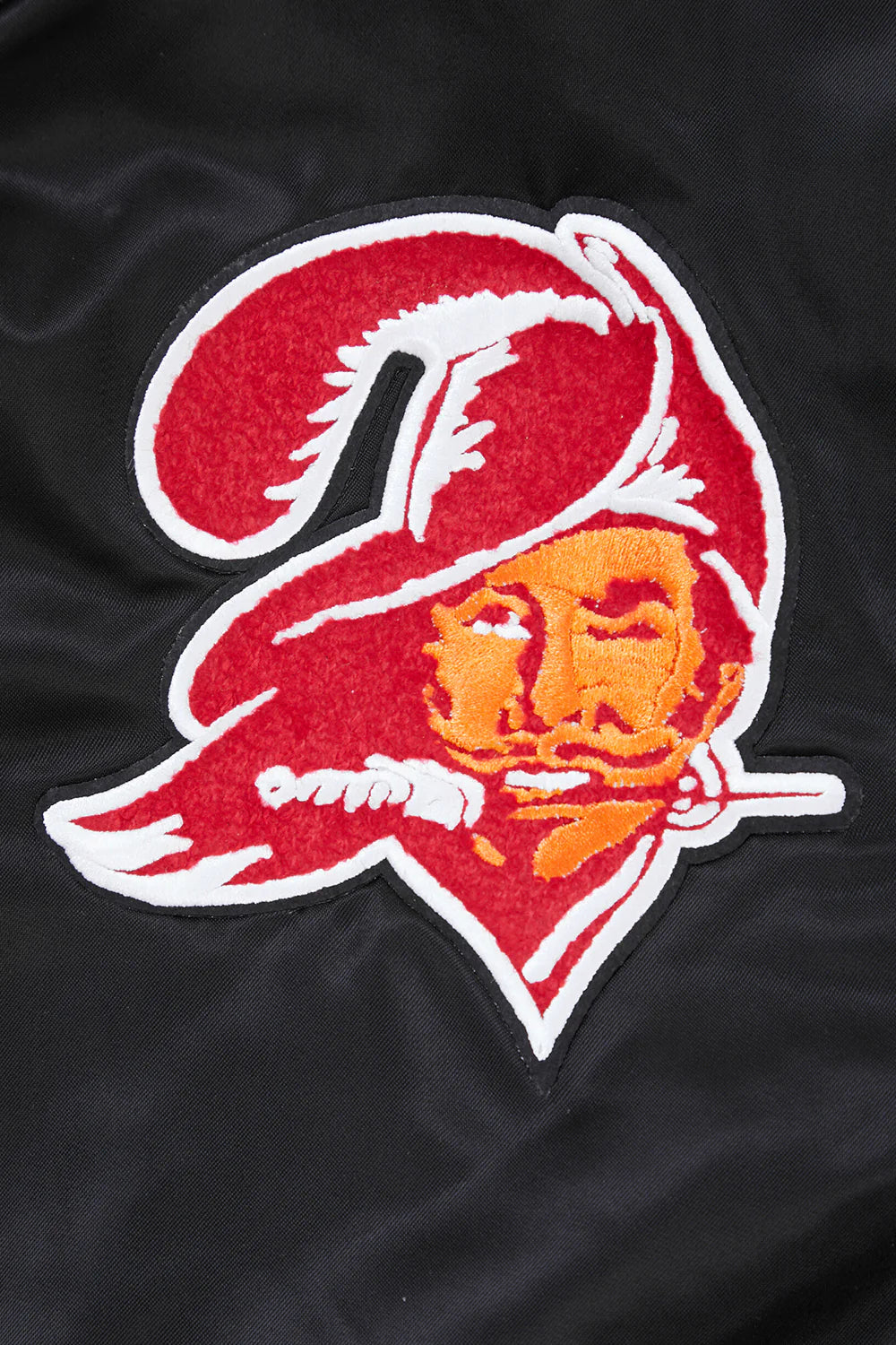NFL TAMPA BAY BUCCANEERS RETRO CLASSIC MEN'S RIB SATIN JACKET