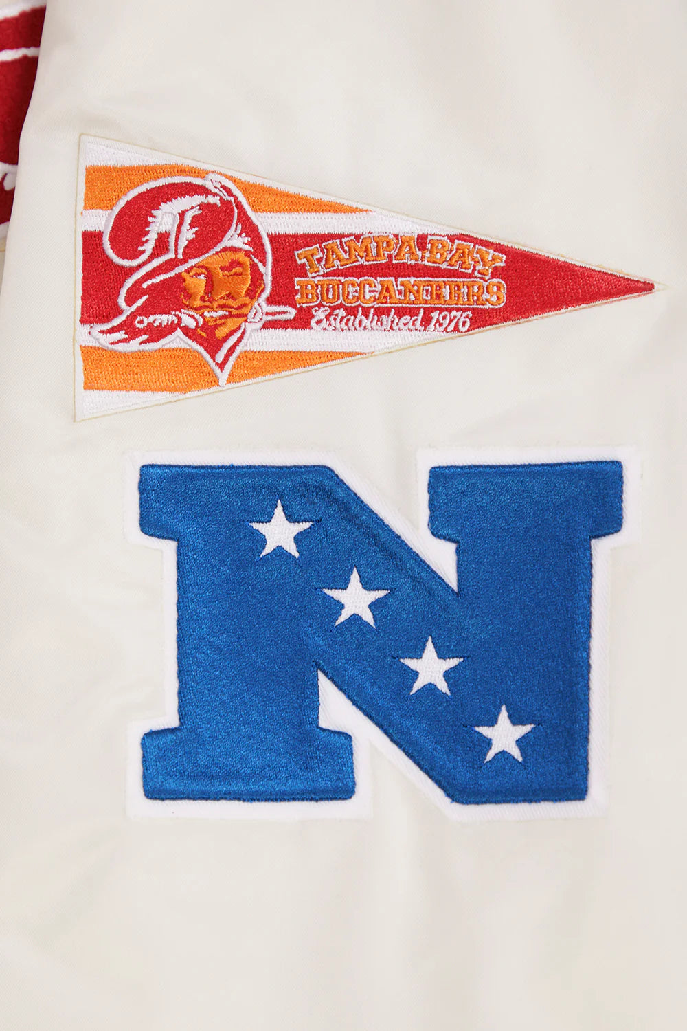 NFL TAMPA BAY BUCCANEERS RETRO CLASSIC MEN'S RIB SATIN JACKET