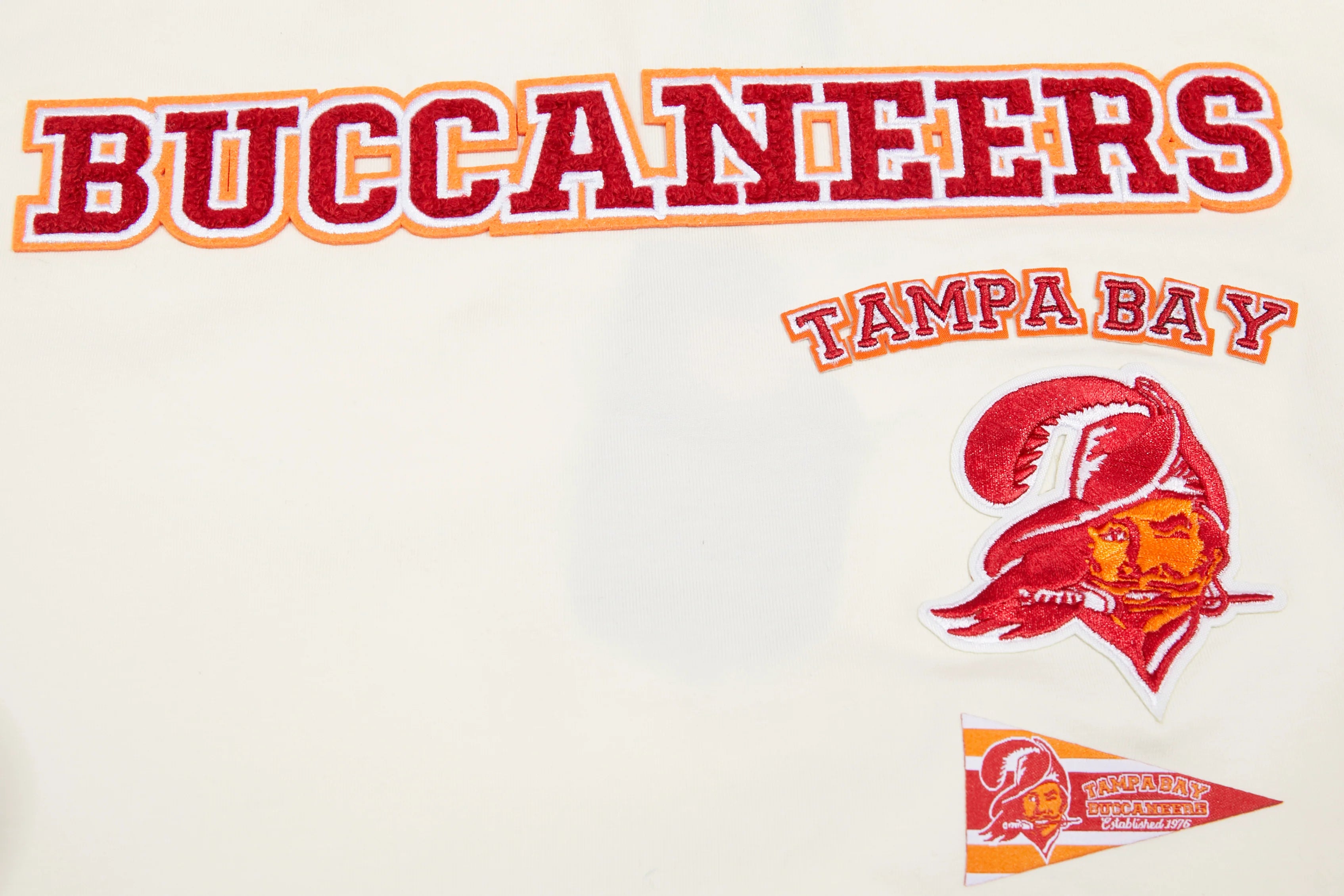 NFL TAMPA BAY BUCCANEERS RETRO CLASSIC WOMEN'S BOXY TEE