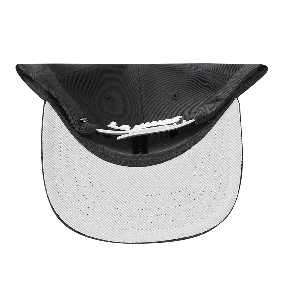 NHL LOS ANGELES KINGS OLD ENGLISH UNISEX 6 PANEL SNAPBACK HAT