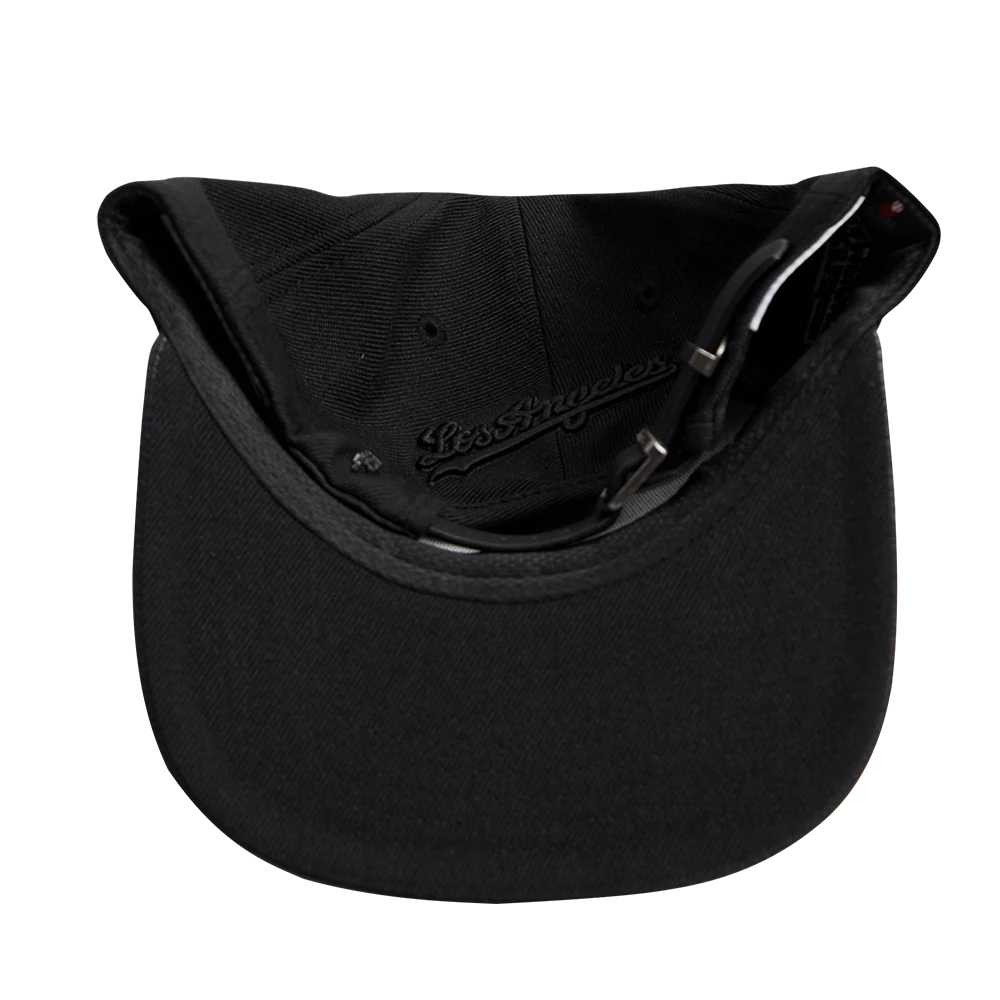 LOS ANGELES DODGERS BLACK OUT CLASSIC LOGO STRAPBACK