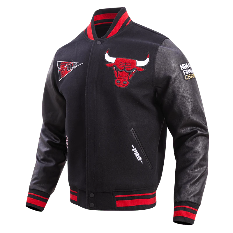 Chicago Bulls Retro Classic Varsity Jacket.