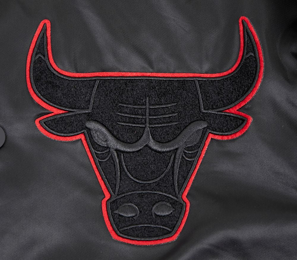 CHICAGO BULLS OLD ENGLISH LOGO SATIN JACKET