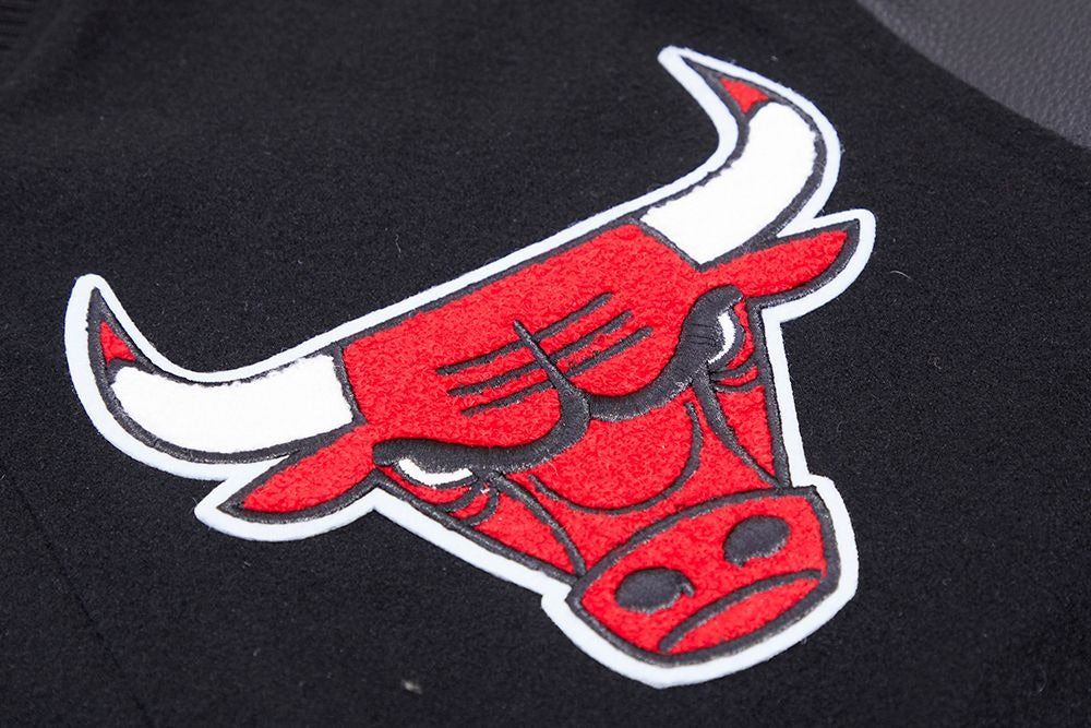 CHICAGO BULLS CLASSIC WOOL VARSITY JACKET